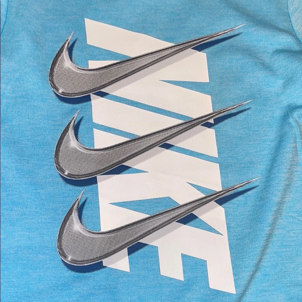 Nike stylish nwt